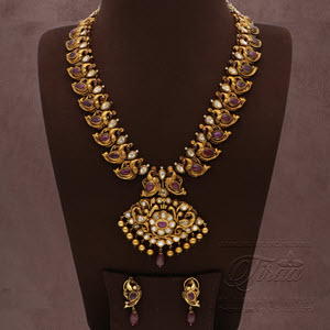 Necklace set